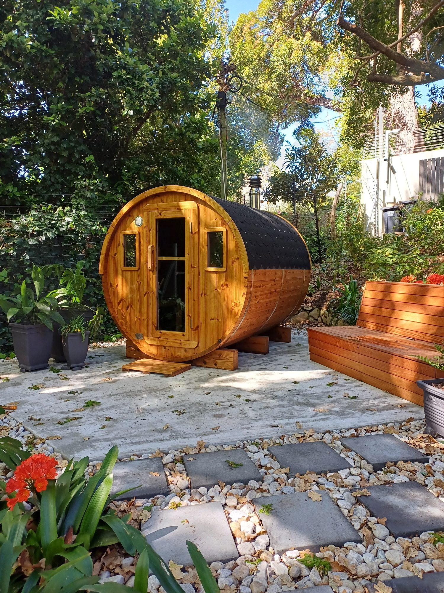 The barrel in position among the beds