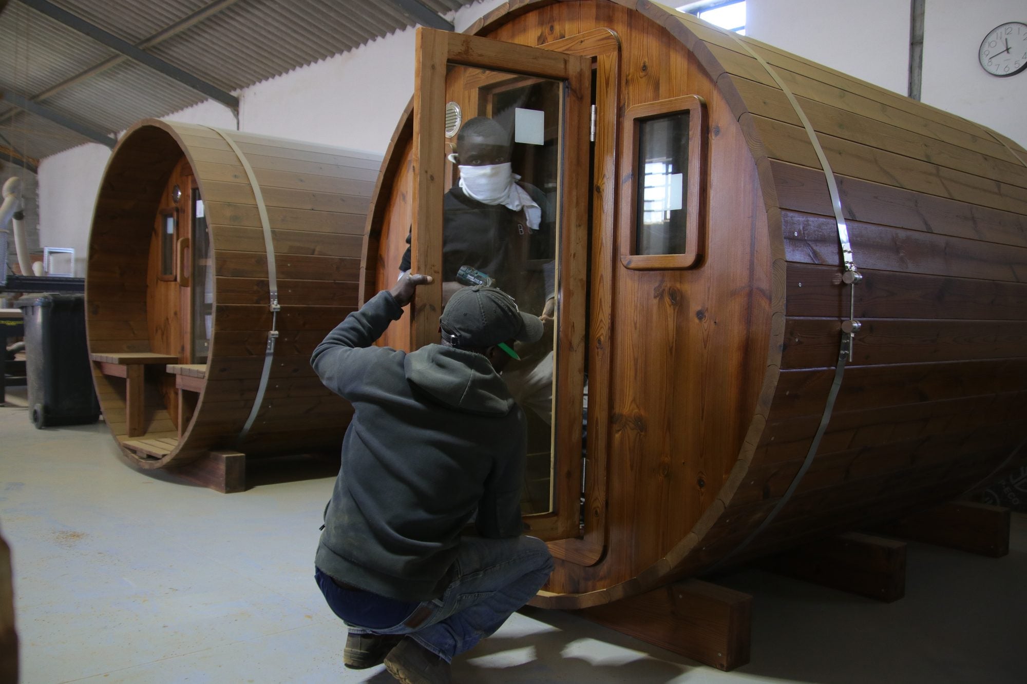 Fitting a door to a finished barrel